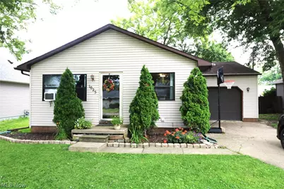 1025 Jackson Street, Vermilion, OH 44089 - Photo 1