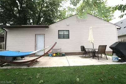 1025 Jackson Street, Vermilion, OH 44089 - Photo 17
