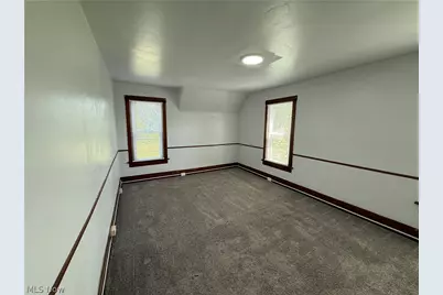 42 Paris Avenue, Akron, OH 44301 - Photo 11