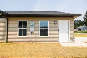 1895 Candell Ave SW, Massillon, OH 44646 - Photo 9