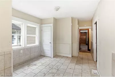 10820 Grantwood Avenue, Loveland, OH 44108 - Photo 15