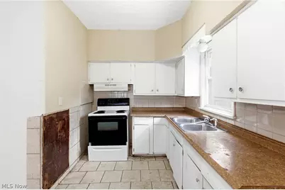 10820 Grantwood Avenue, Loveland, OH 44108 - Photo 17