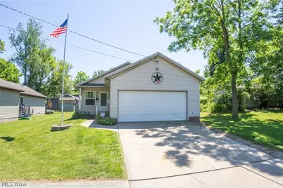 906 Ivor Avenue, Akron, OH 44314 - Photo 1