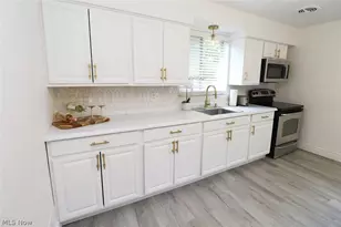 414 Dresden Ave, Steubenville, OH 43952 - Photo 7
