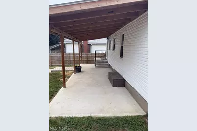 1547 Hay Avenue, Coshocton, OH 43812 - Photo 7