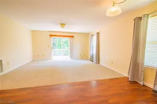 318 Greenwood Dr, Williamstown, WV 26187 - Photo 31