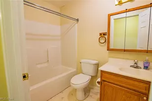 318 Greenwood Dr, Williamstown, WV 26187 - Photo 21