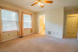 318 Greenwood Dr, Williamstown, WV 26187 - Photo 25