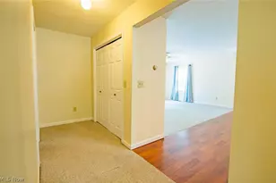 318 Greenwood Dr, Williamstown, WV 26187 - Photo 29