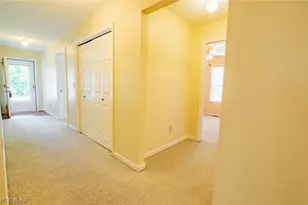 318 Greenwood Dr, Williamstown, WV 26187 - Photo 23