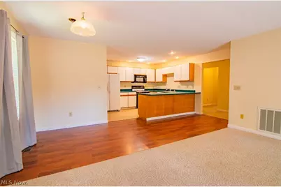 318 Greenwood Drive, Williamstown, WV 26187 - Photo 33