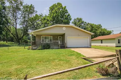 318 Greenwood Drive, Williamstown, WV 26187 - Photo 1