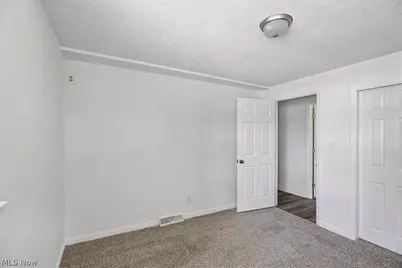 1332 Cloverfield Avenue, Dayton, OH 45429 - Photo 33