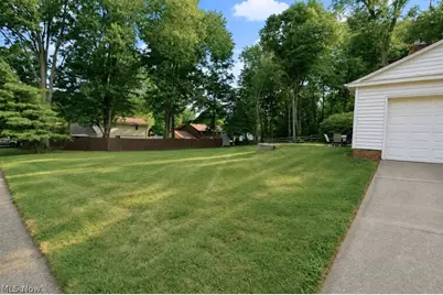 9237 Creekwood Drive, Mentor, OH 44060 - Photo 9