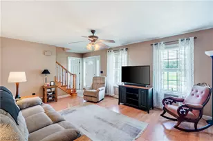 3810 Linda Way, New Waterford, OH 44445 - Photo 7