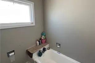 537 E 118th St, Loveland, OH 44108 - Photo 15