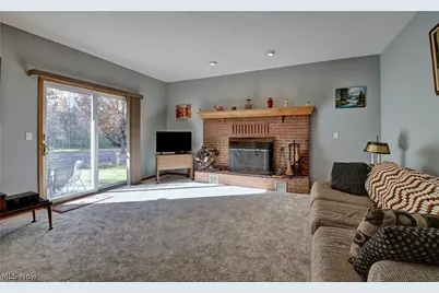 2390 Auberry Drive, Green, OH 44312 - Photo 5