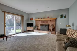 2390 Auberry Dr, Green, OH 44312 - Photo 5