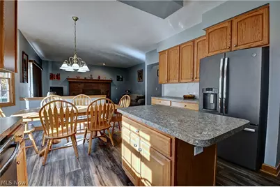 2390 Auberry Drive, Green, OH 44312 - Photo 9