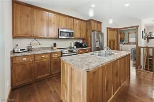 10050 Forty Cors St NW, Massillon, OH 44647 - Photo 9
