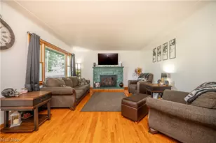 3832 Edinburgh Dr, Austintown, OH 44511 - Photo 3