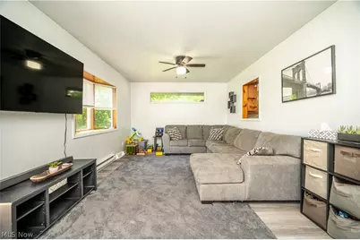 3832 Edinburgh Drive, Austintown, OH 44511 - Photo 15