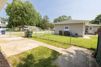 3130 Charles Street, Cuyahoga Falls, OH 44221 - Photo 41