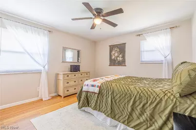 3130 Charles Street, Cuyahoga Falls, OH 44221 - Photo 15