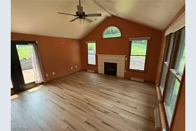1016 Thomas Drive SW, New Philadelphia, OH 44663 - Photo 13