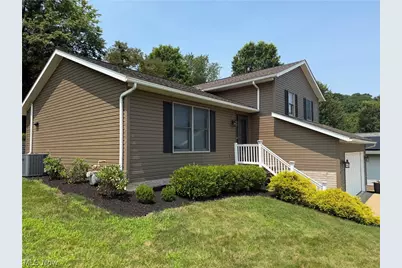 1016 Thomas Drive SW, New Philadelphia, OH 44663 - Photo 3