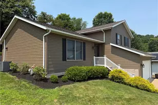 1016 Thomas Dr SW, New Philadelphia, OH 44663 - Photo 3