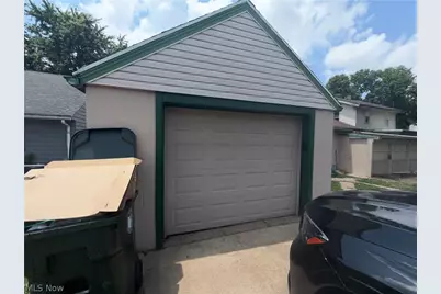 818 Halter Court NW, Canton, OH 44708 - Photo 7