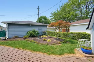759 E Meadowlawn Blvd, Green Hills, OH 44131 - Photo 35