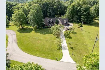 242 Elvira Court, McDonald, OH 44437 - Photo 3