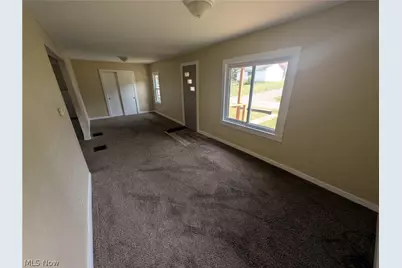 328 Wood Alley, East Liverpool, OH 43920 - Photo 5