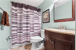 2668 Serra Vista Dr, Stow, OH 44224 - Photo 23