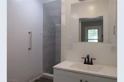 2334 W 38th Street, Loveland, OH 44113 - Photo 7