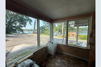 226 E Pace Avenue, Akron, OH 44319 - Photo 3