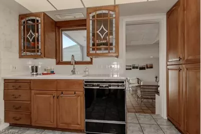 29127 Forestgrove Road, Willowick, OH 44095 - Photo 9
