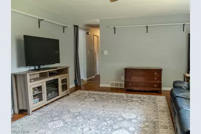 9811 Bellhaven Avenue NW, Uniontown, OH 44685 - Photo 15