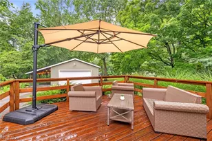 6342 Manchester Rd, New Franklin, OH 44216 - Photo 23