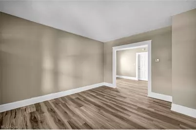 911 Royal Road, Loveland, OH 44110 - Photo 15