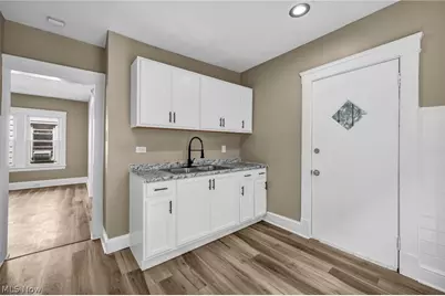 911 Royal Road, Loveland, OH 44110 - Photo 7