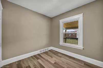 911 Royal Road, Loveland, OH 44110 - Photo 29