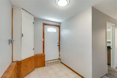 2718 Northland Street, Cuyahoga Falls, OH 44221 - Photo 3