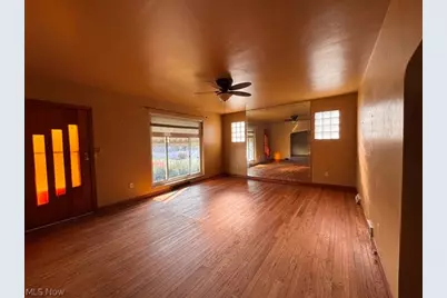 125 Bird Way, Weirton, WV 26062 - Photo 3