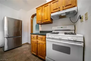 1563 Cordova Ave, Oakwood, OH 44107 - Photo 7