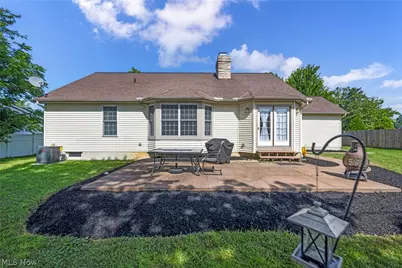 690 Grantwood Avenue, Sheffield Lake, OH 44054 - Photo 33
