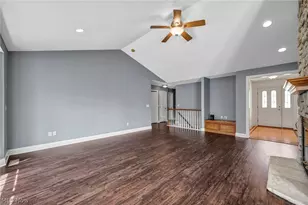 690 Grantwood Ave, Sheffield Lake, OH 44054 - Photo 13