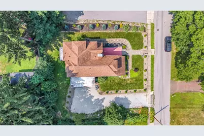 748 Evergreen Drive, Akron, OH 44303 - Photo 3